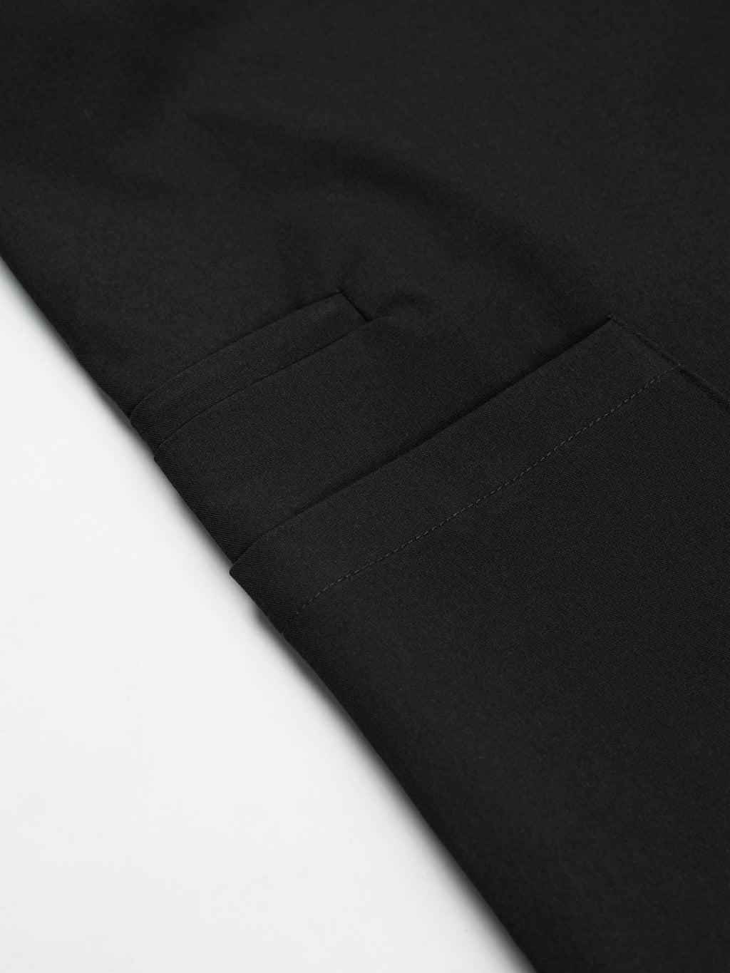 Edg premium scrub top for doctors - Black Magic - zip pocket detail