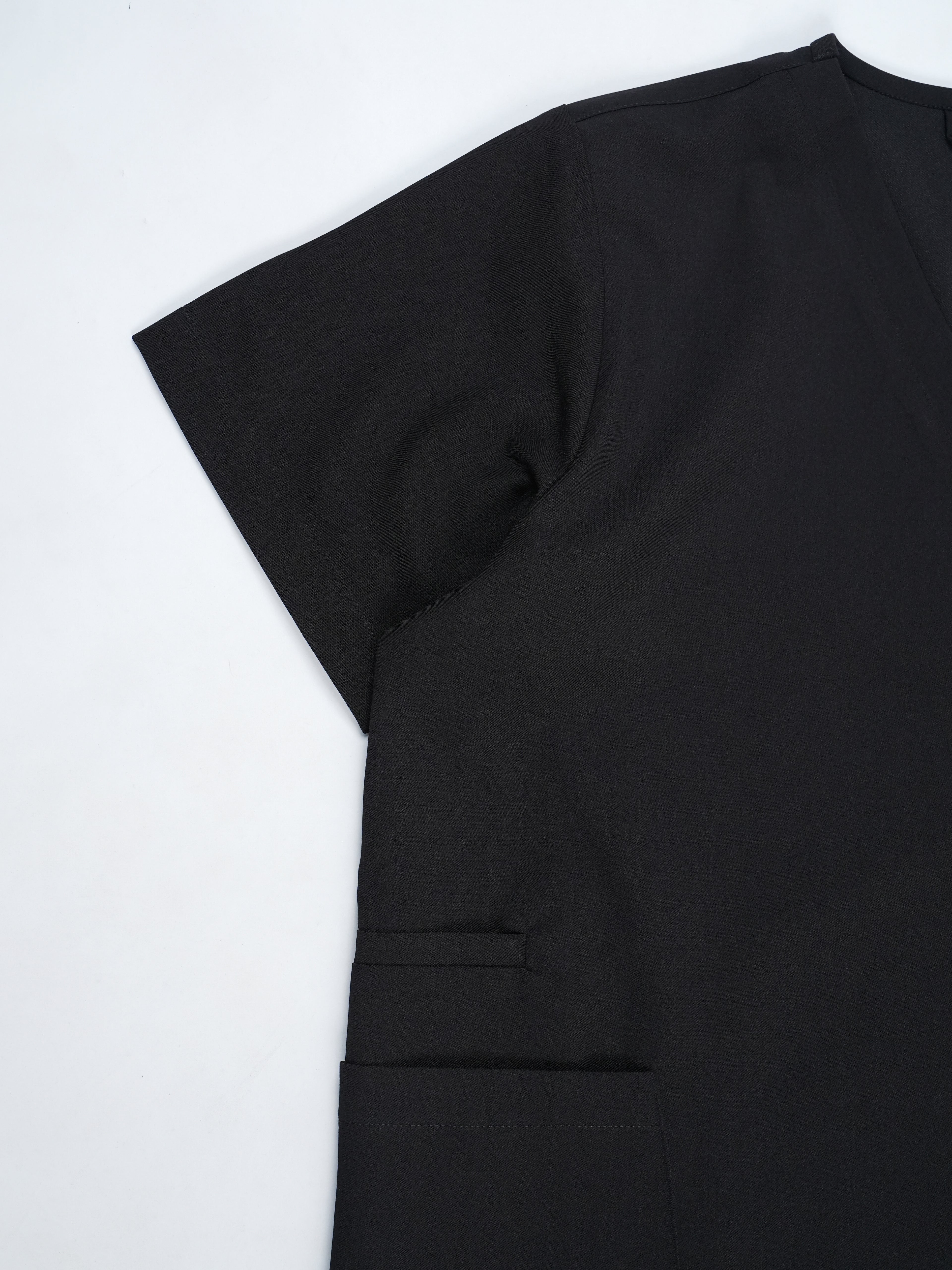 Edg premium scrub top for doctors - Black Magic - side pocket view
