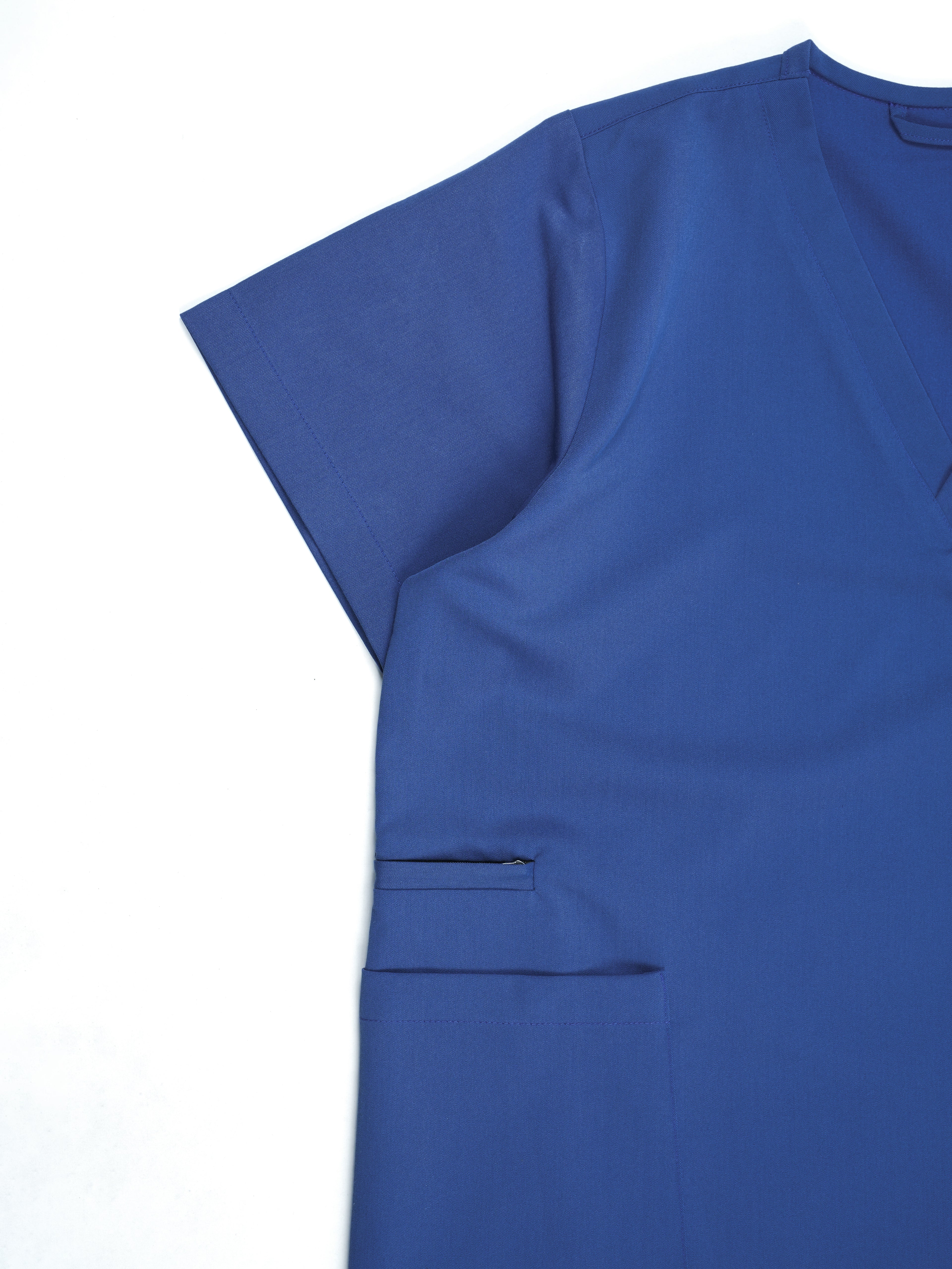 Edg premium scrub top for doctors - Blue Horse - side pocket view