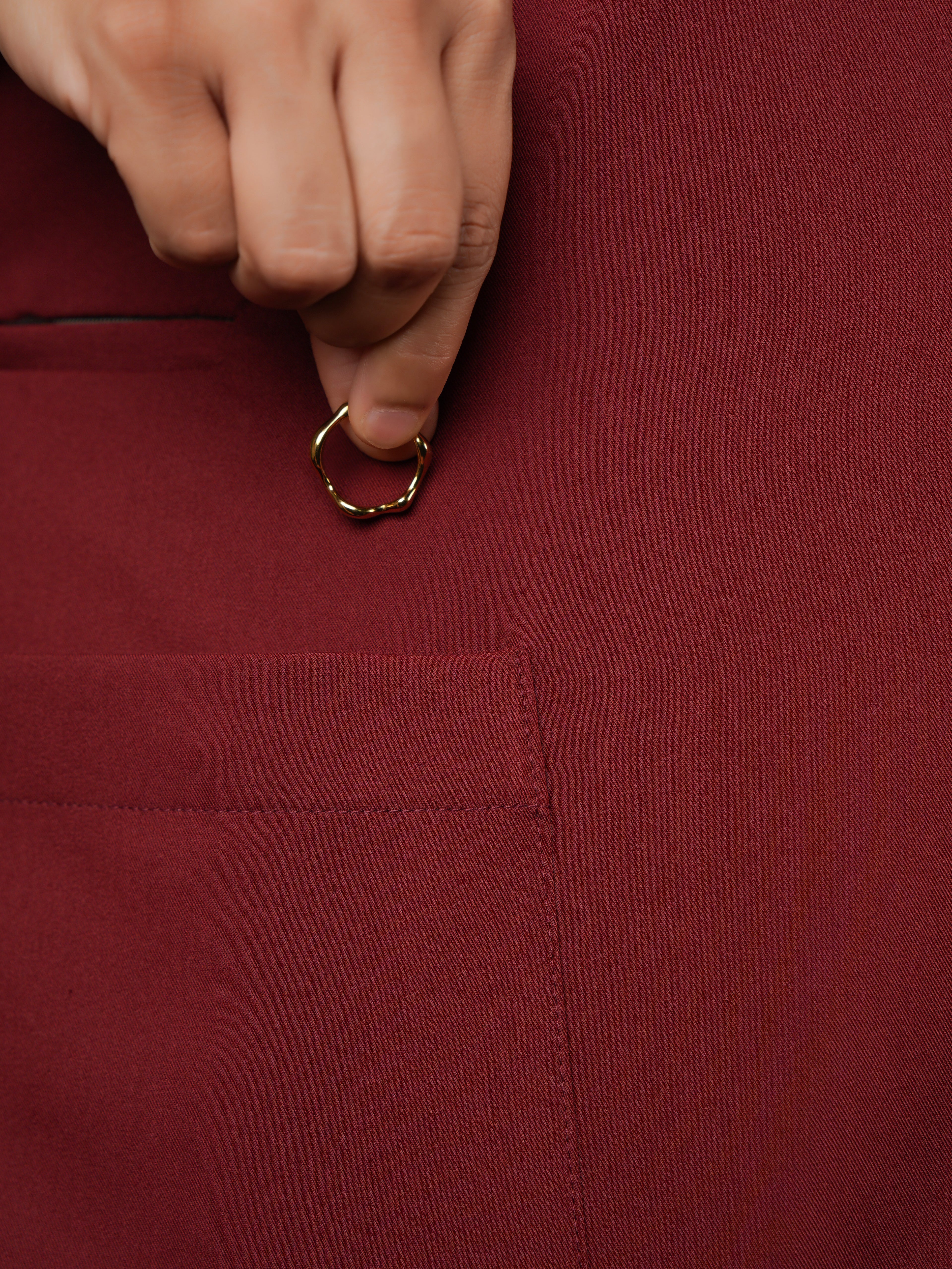 Edg premium scrub top for doctors - Cherry Jam - ring loop - function pocket