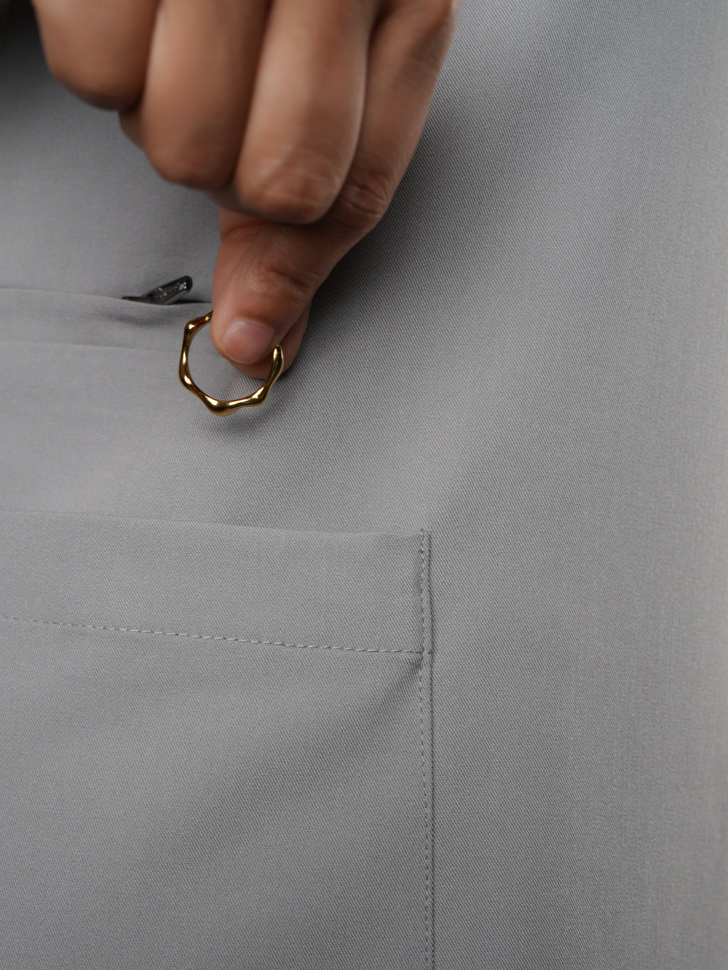 Edg premium scrub top for doctors - Pigeon Ash - ring loop - function
