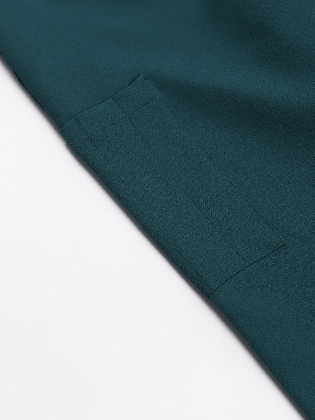 Nemur premium scrub pants for doctors - Frog Forest - utility pen pocket