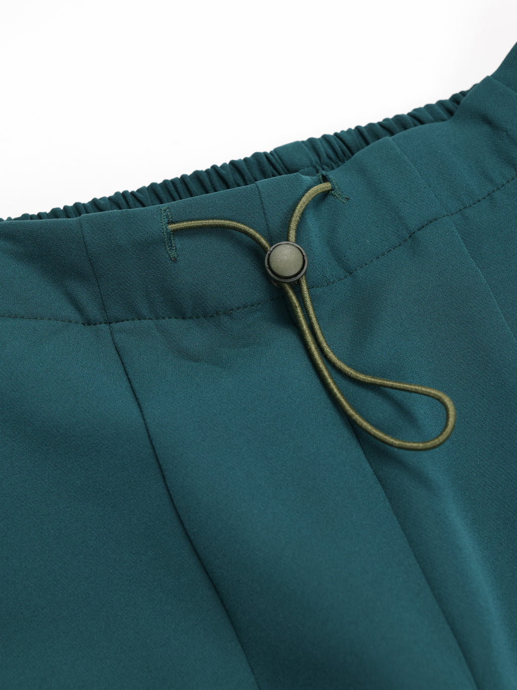 Nemur premium scrub pants for doctors - Frog Forest - drawstring waist detail
