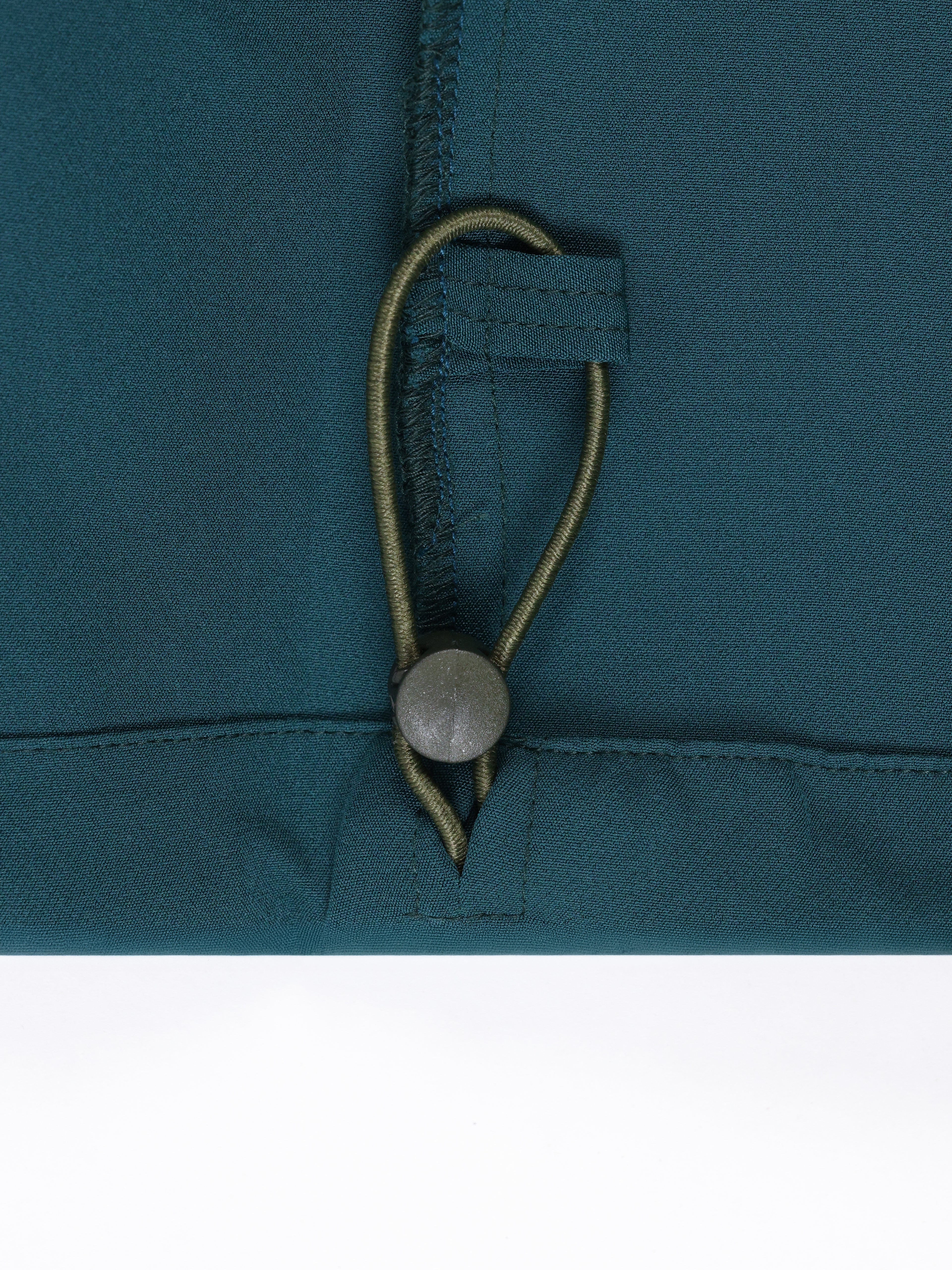 Riff premium scrub pants for doctors - Forest Frog - loop close-up