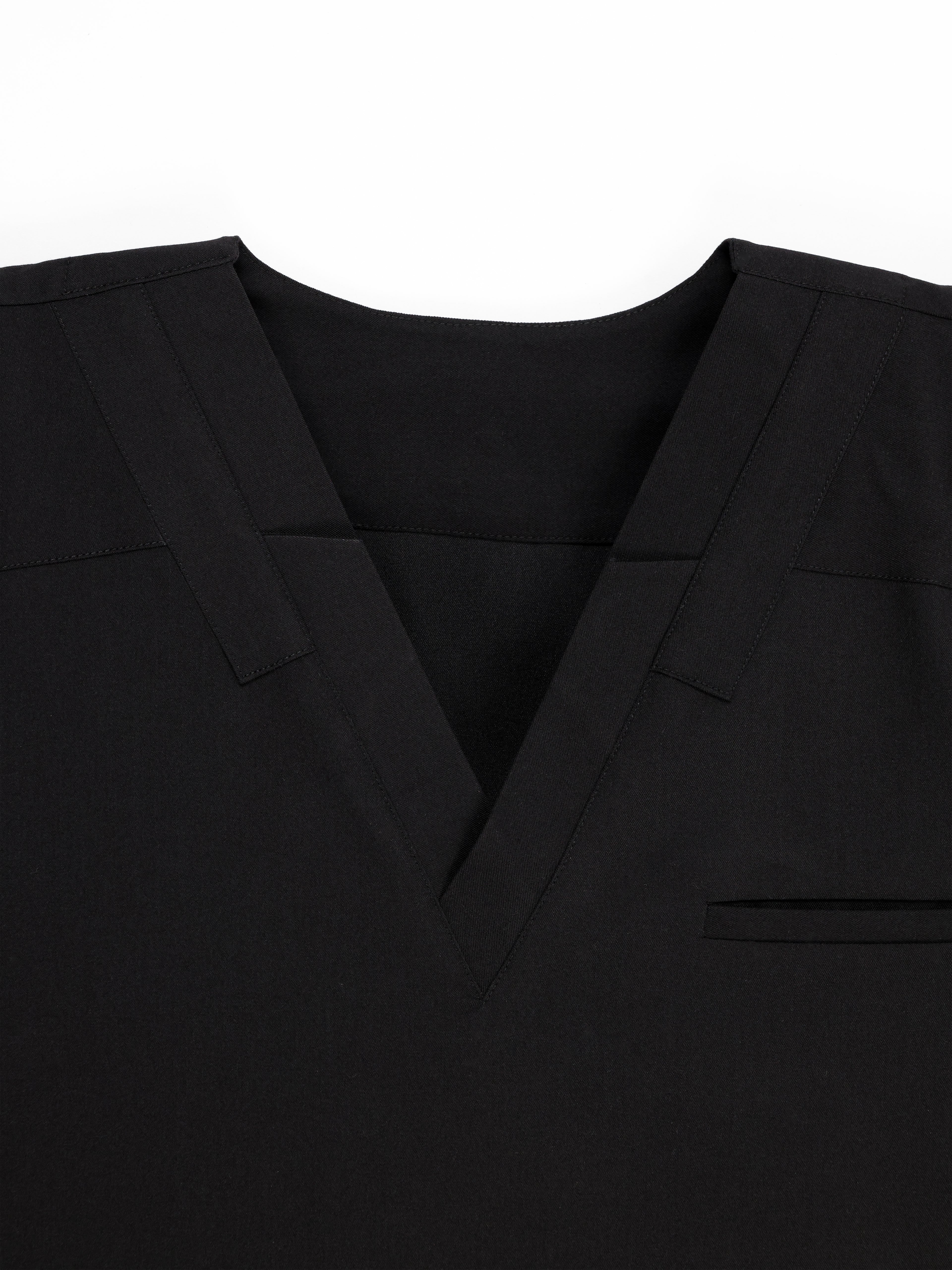 Splet premium scrub top for doctors - Black magic - V-neck collar detail